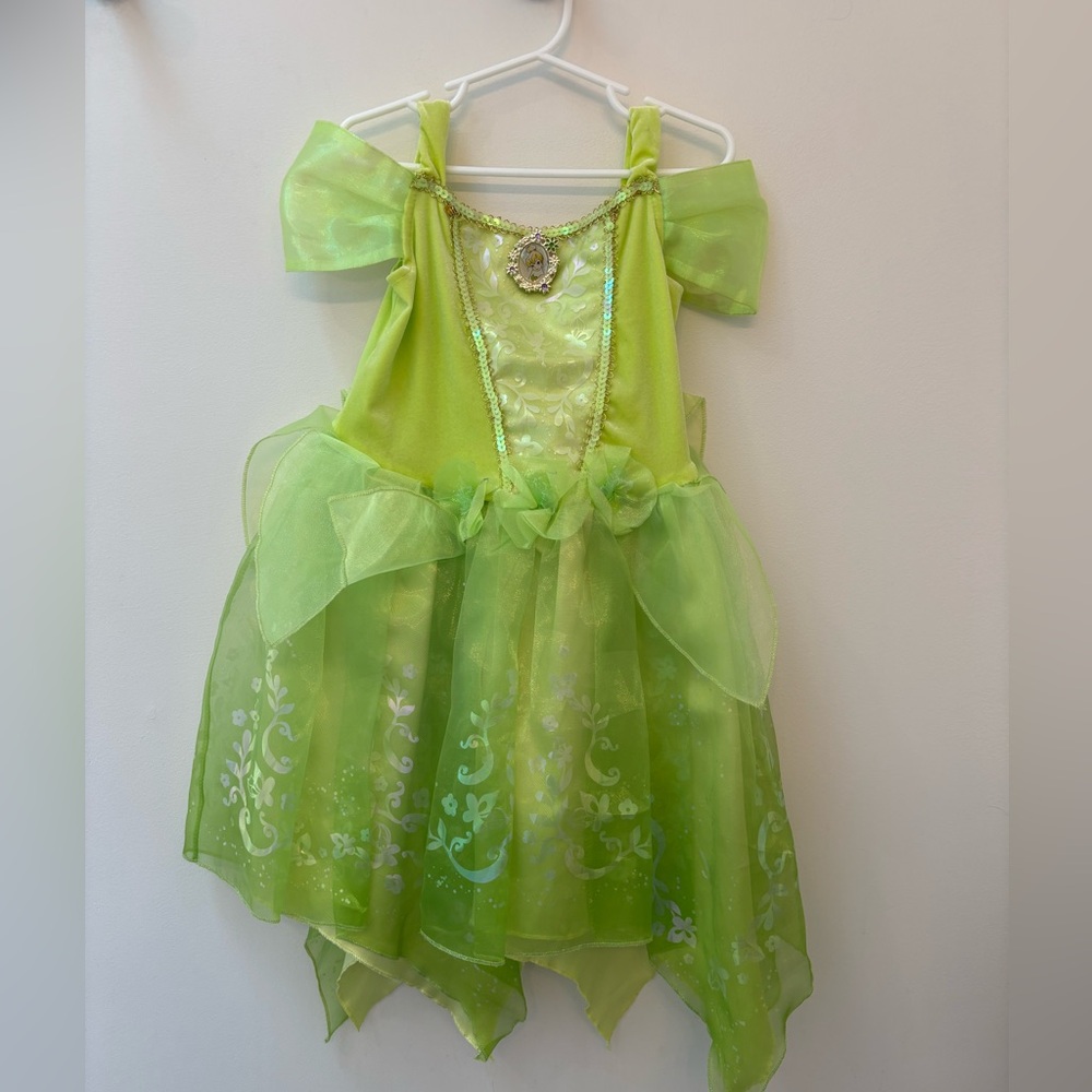 Disney Tinker Bell Fairy Costume for Kids
One size fits most ( fits like 4-6T)